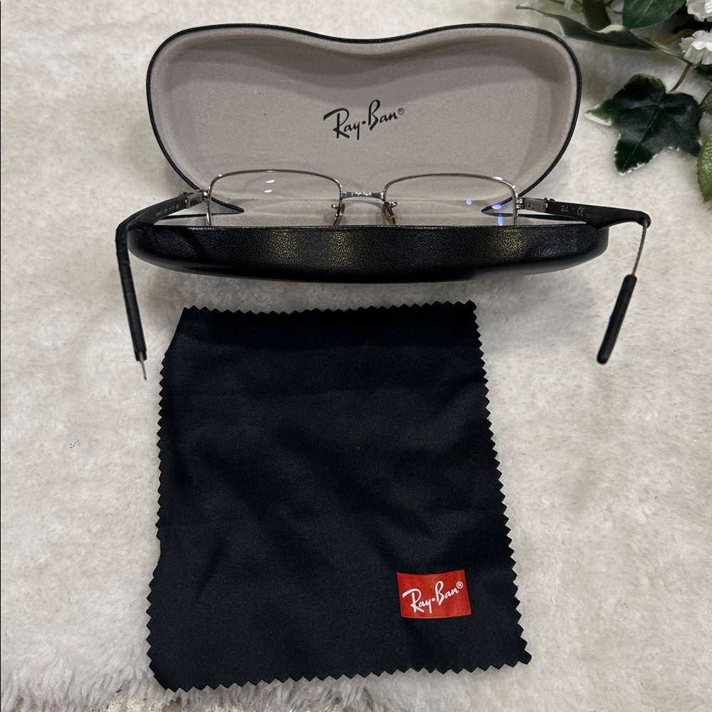 Rayban glasses with case and cleaning cloth - Picture 5 of 6